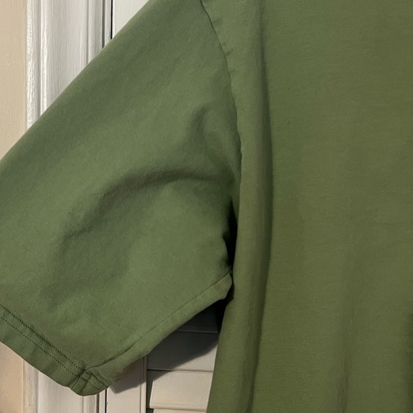 Oakley Embroidered Relaxed Fit SoHo SL Tshirt in New Jade - Picture 5 of 11